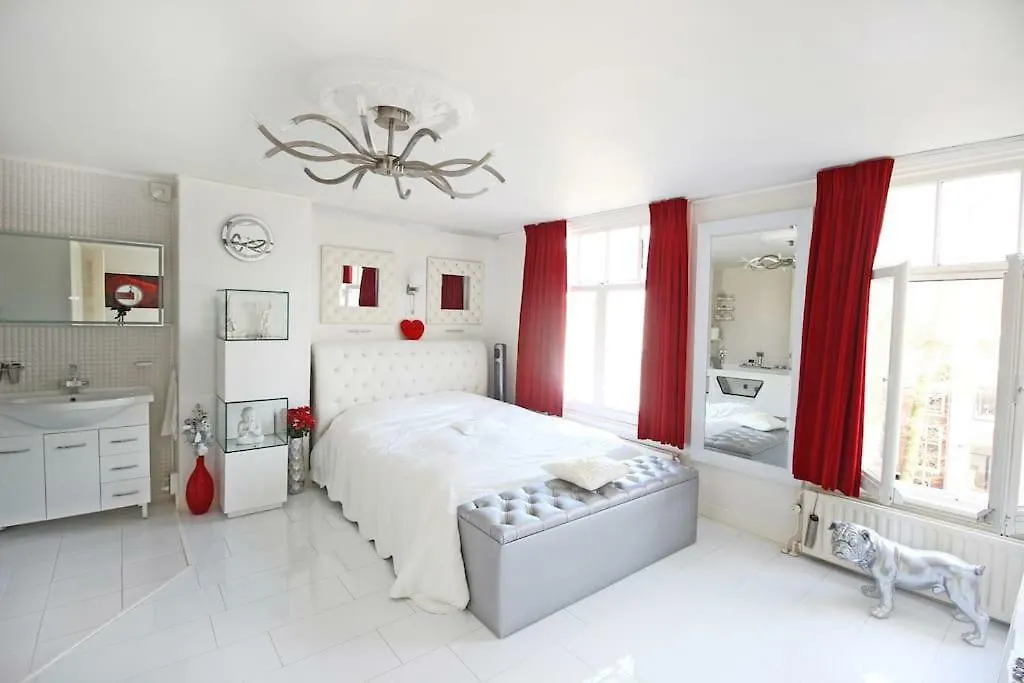 White Luxury Penthouse In City Centre Amsterdam